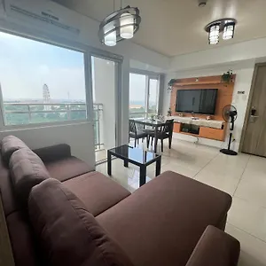 De Luxe, Standard And -the Breeze Residences-close To Airport,mall Of Asia, Us Embassy Apartment Manila